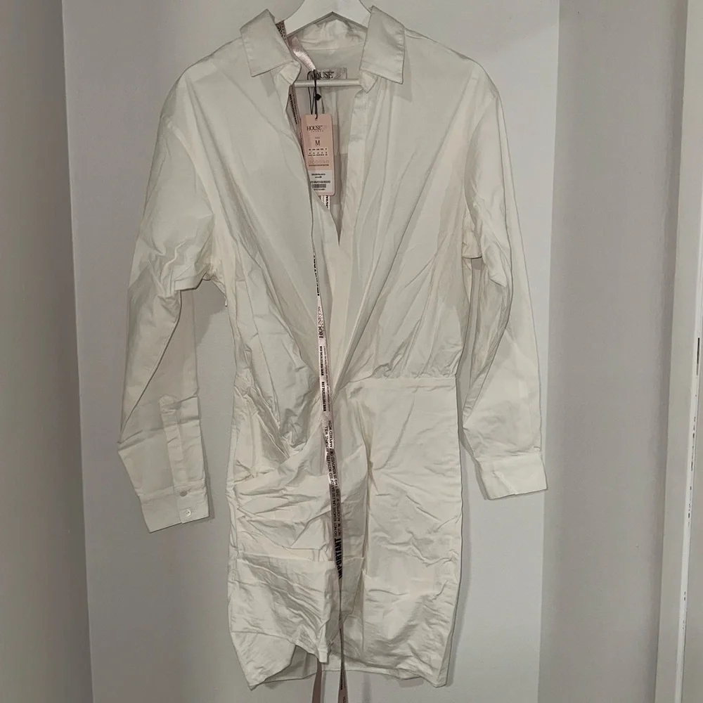 House of CB - ‘Nicolette’ White Draped Shirt Dress - Picture 12 of 14